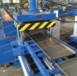 消火栓箱全自動(dòng)一體成型機(jī)