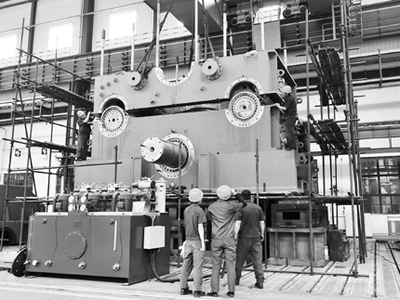 中信重工機械股份成功研制世界最大齒輪箱