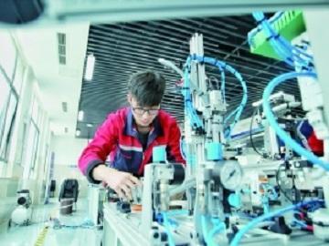 世界技能大賽機電一體化項目國家隊集訓對抗賽在貴州開賽